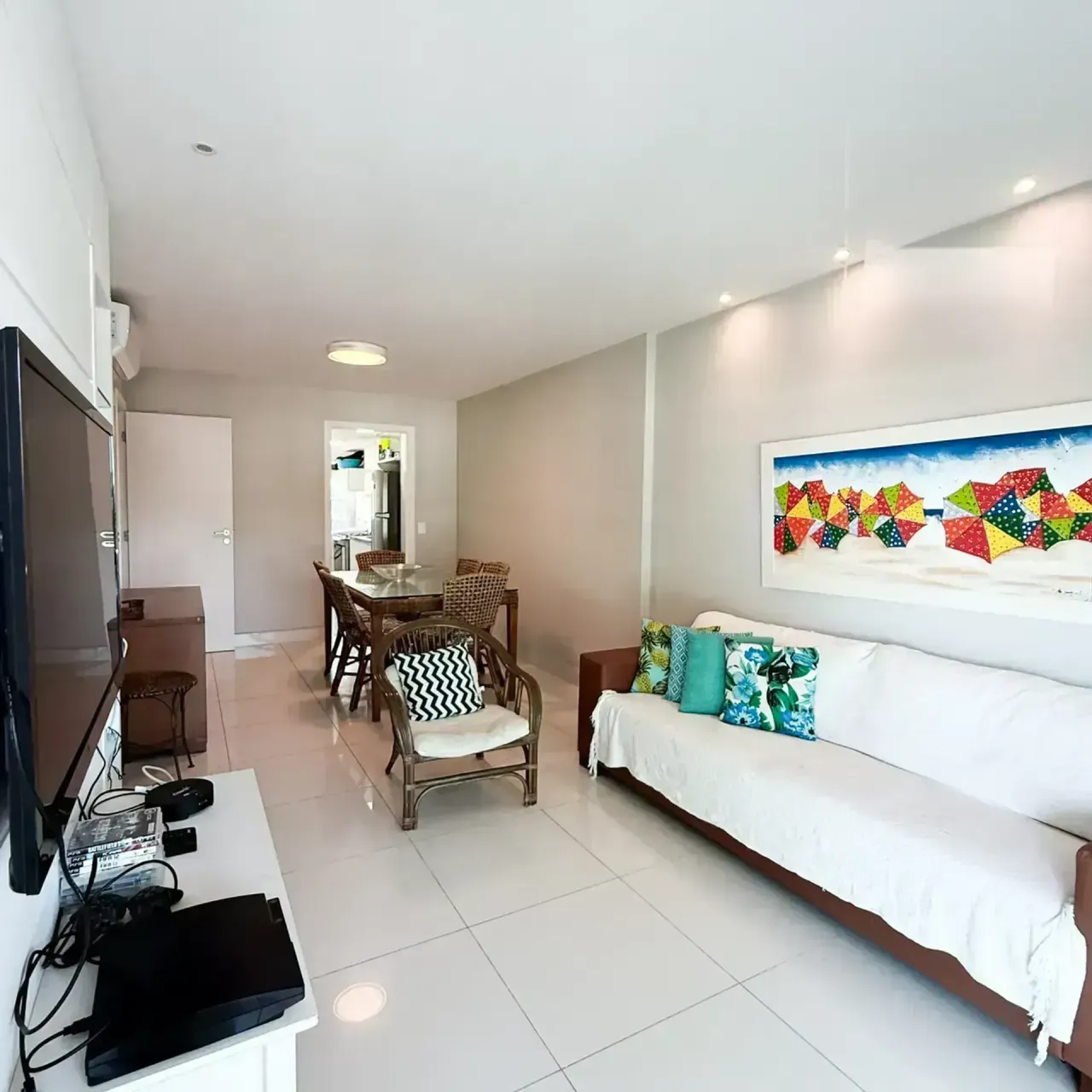 85 m² apartment with 2 bedrooms and 3 bathrooms — photo 3