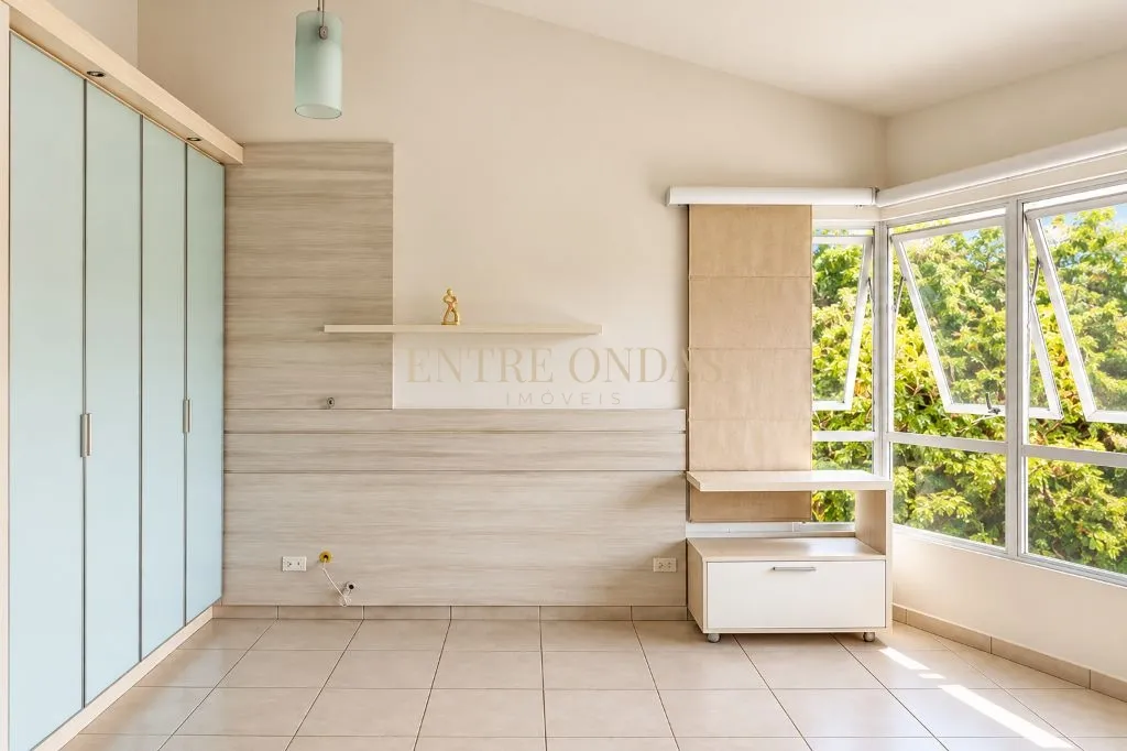 3 quartos e lareira: casa de 240 m² — photo 6