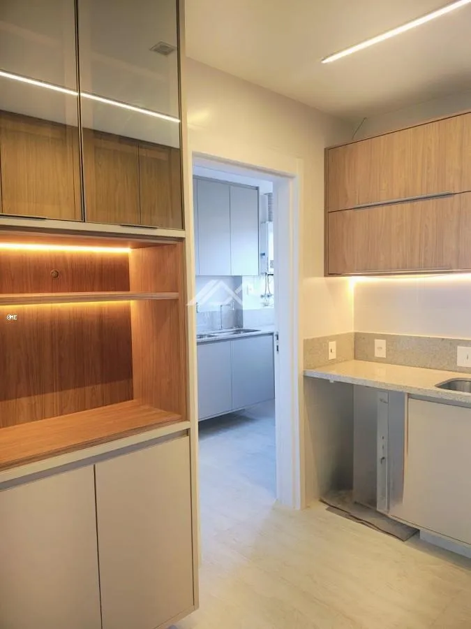 4-bedroom unfurnished apartment with glassed balcony — photo 42