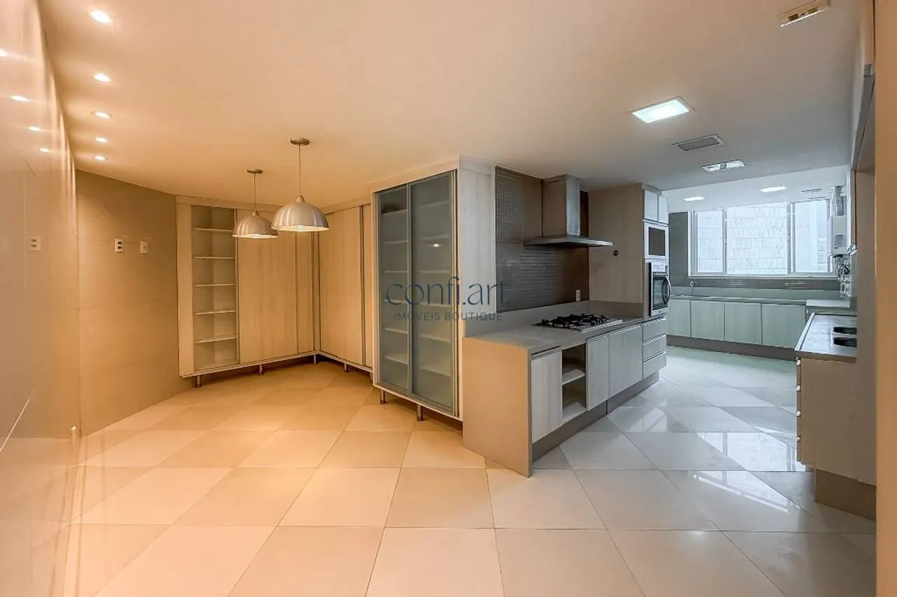Apartamento, 300 m², com jacuzzi — photo 7