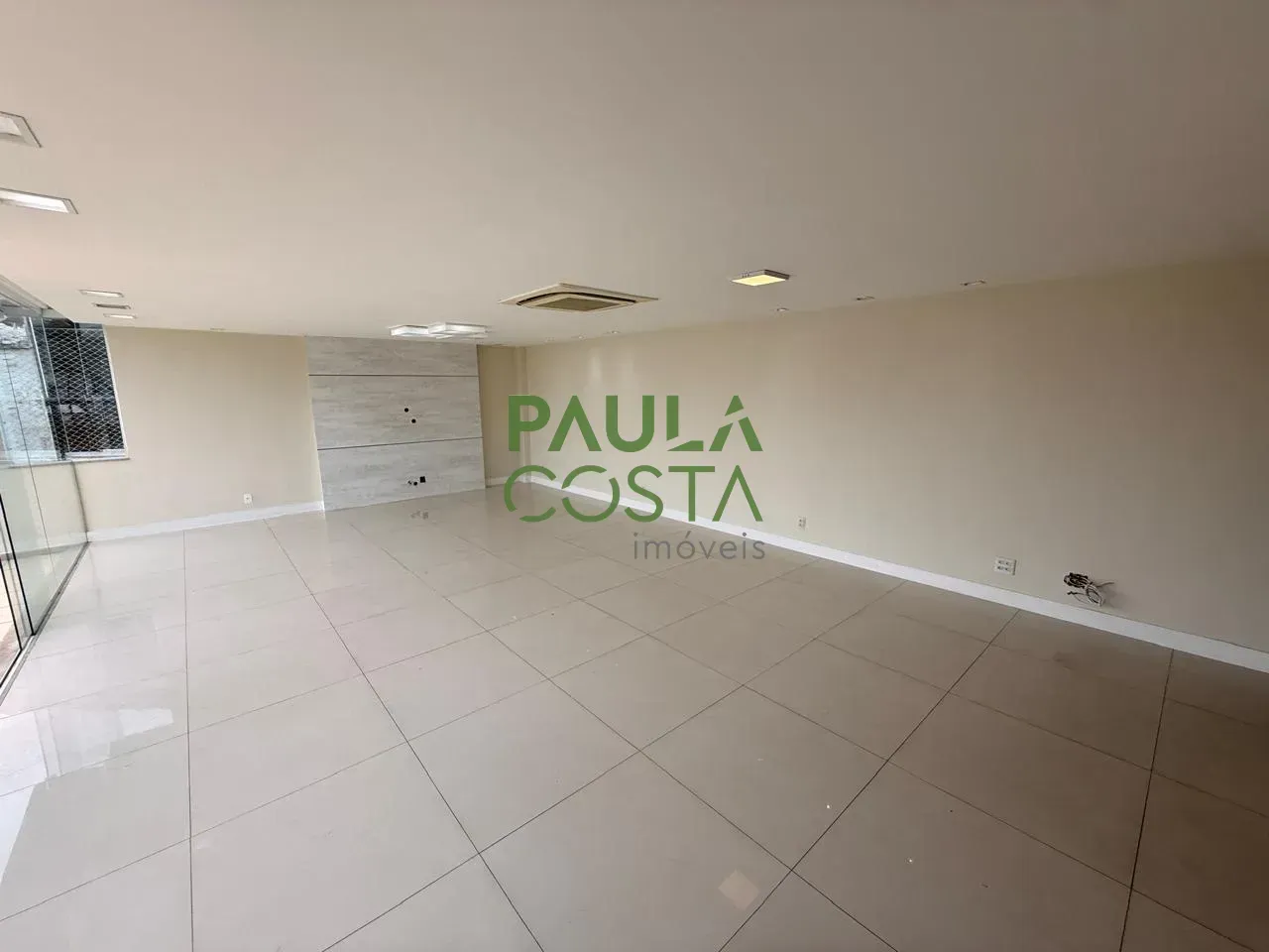 Top-floor apartment with 5 bedrooms and 5 bathrooms plus balcony grill — photo 33