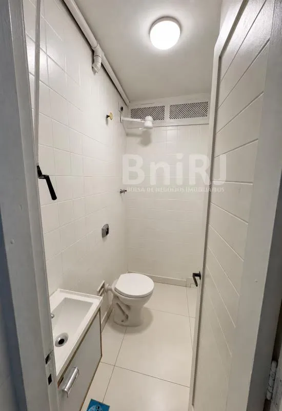 Home office in a 4-bedroom apartment, 280 m² — photo 5