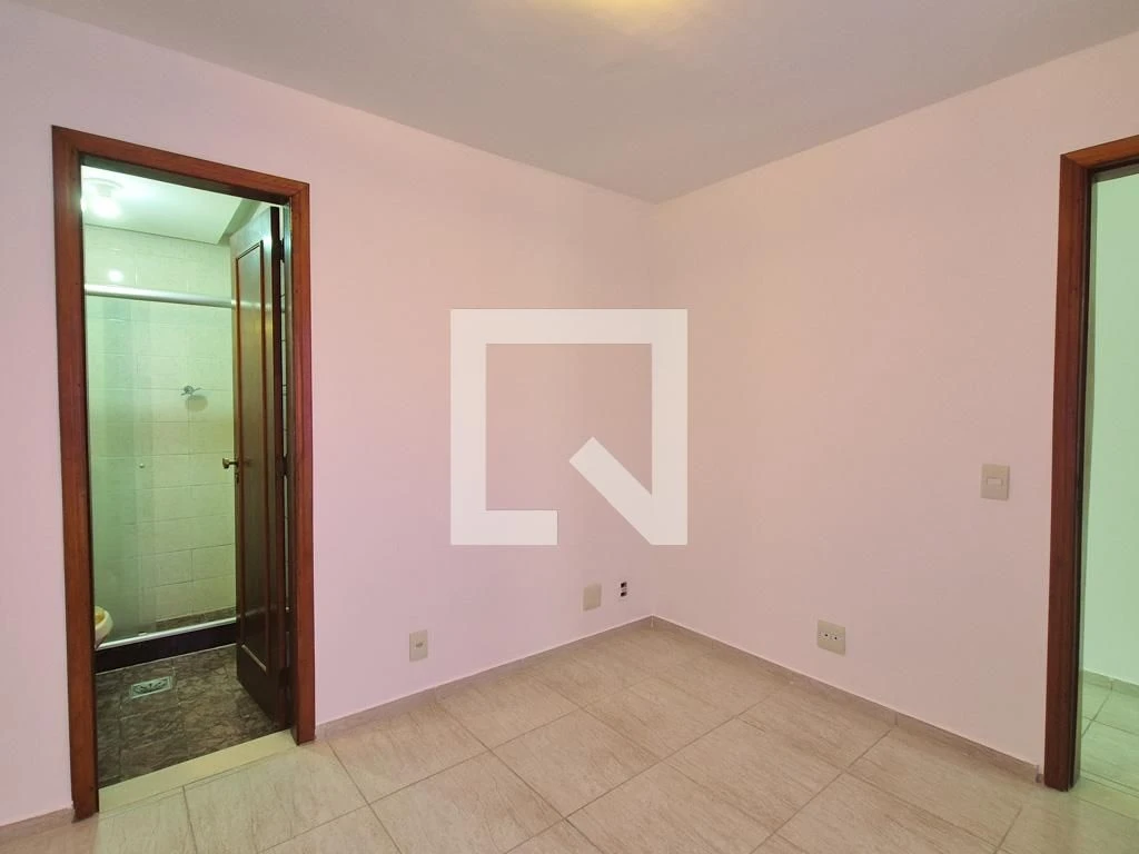 Furnished apartment with 3 en-suite bedrooms and 3 baths — photo 35
