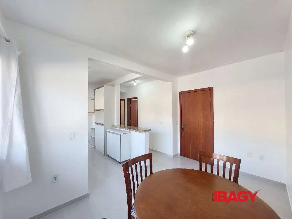 Apartment, 57 m², with a walk-in closet — photo 2