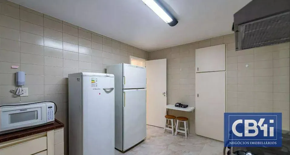Furnished apartment with 3 bedrooms and 3 bathrooms — photo 13