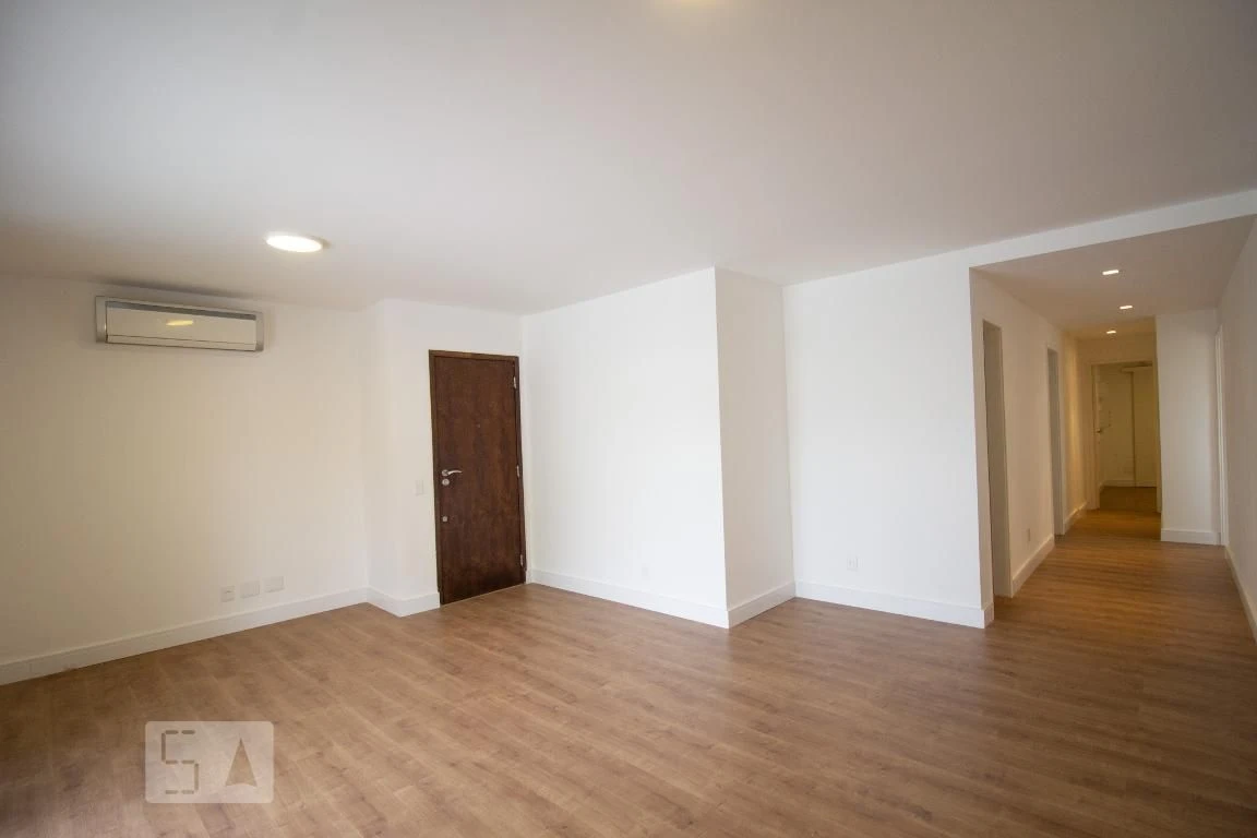 3-bedroom apartment with a balcony and built-in BBQ — photo 19