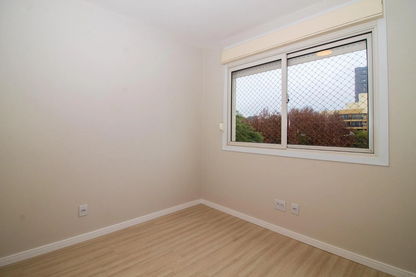 Стиральная машина и 2 спальни: квартира 45 м² — photo 15
