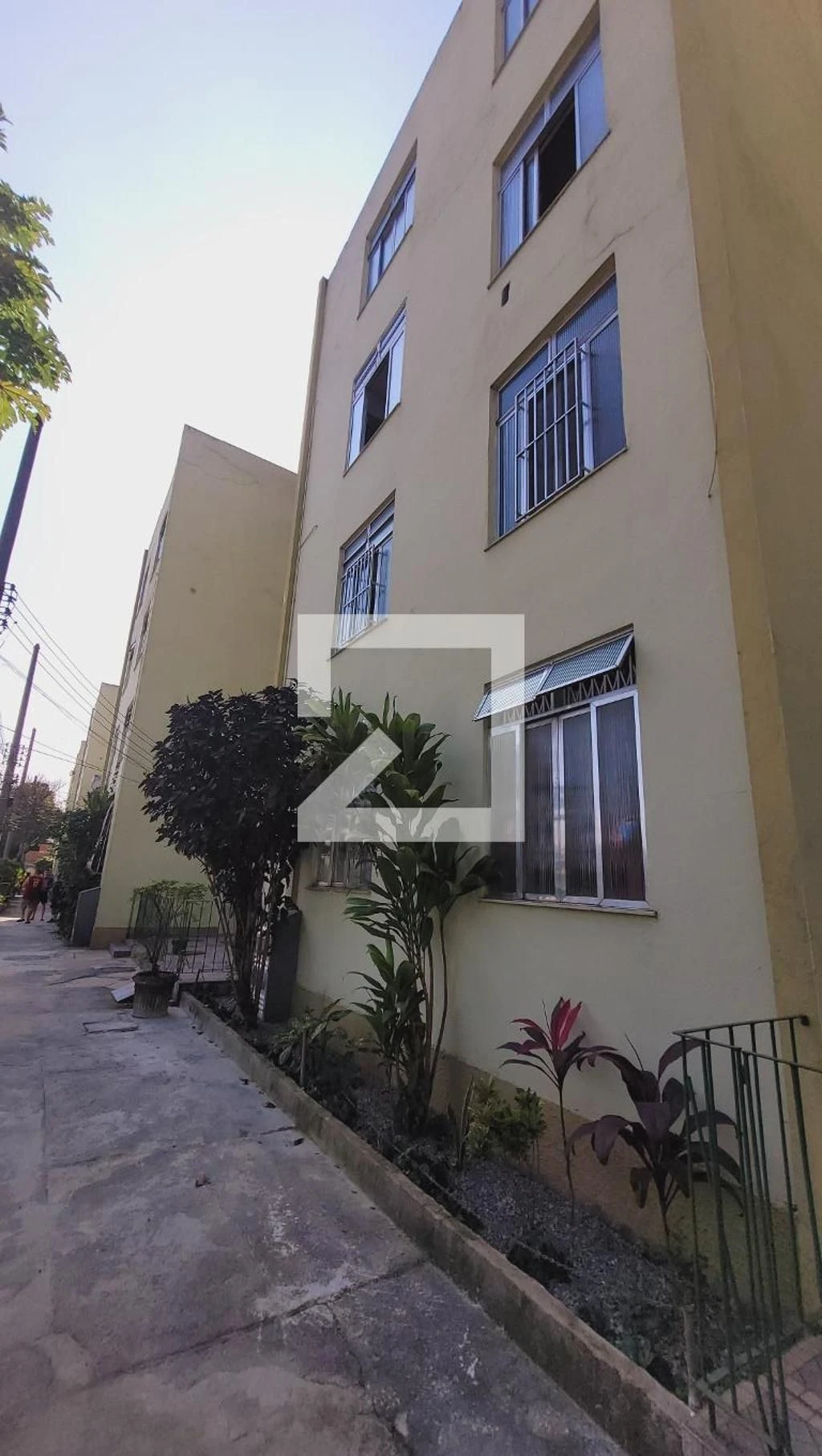 Furnished 2-bedroom apartment with 1 bathroom — photo 33