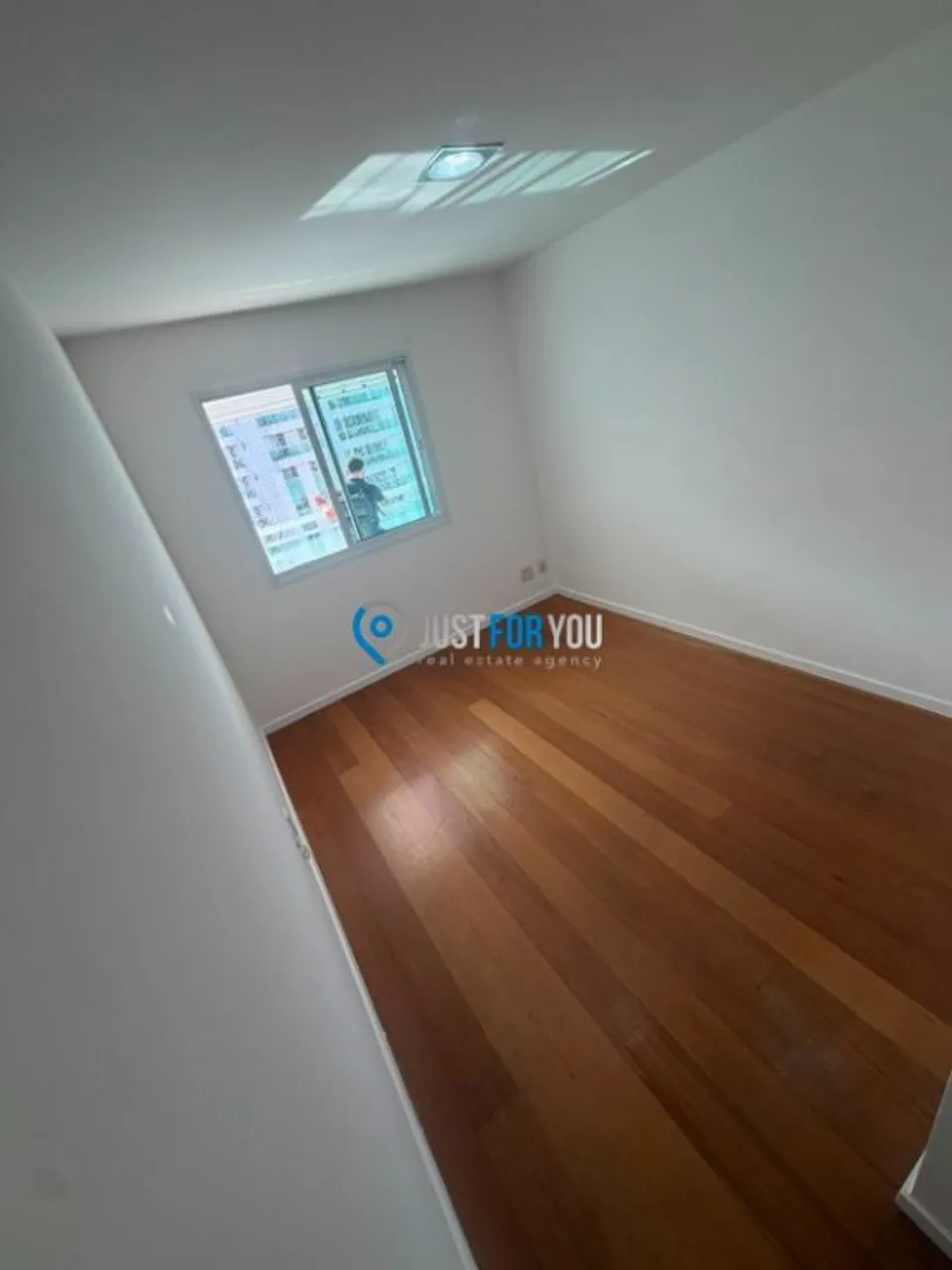 Apartamento de 2 quartos com varanda envidraçada — photo 3