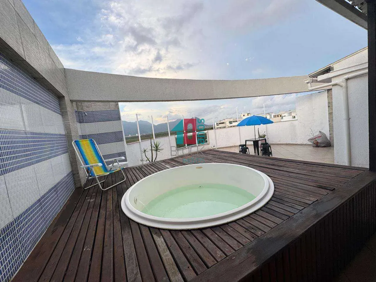 Apartamento mobiliado com 4 quartos e 2 banheiros — photo 7