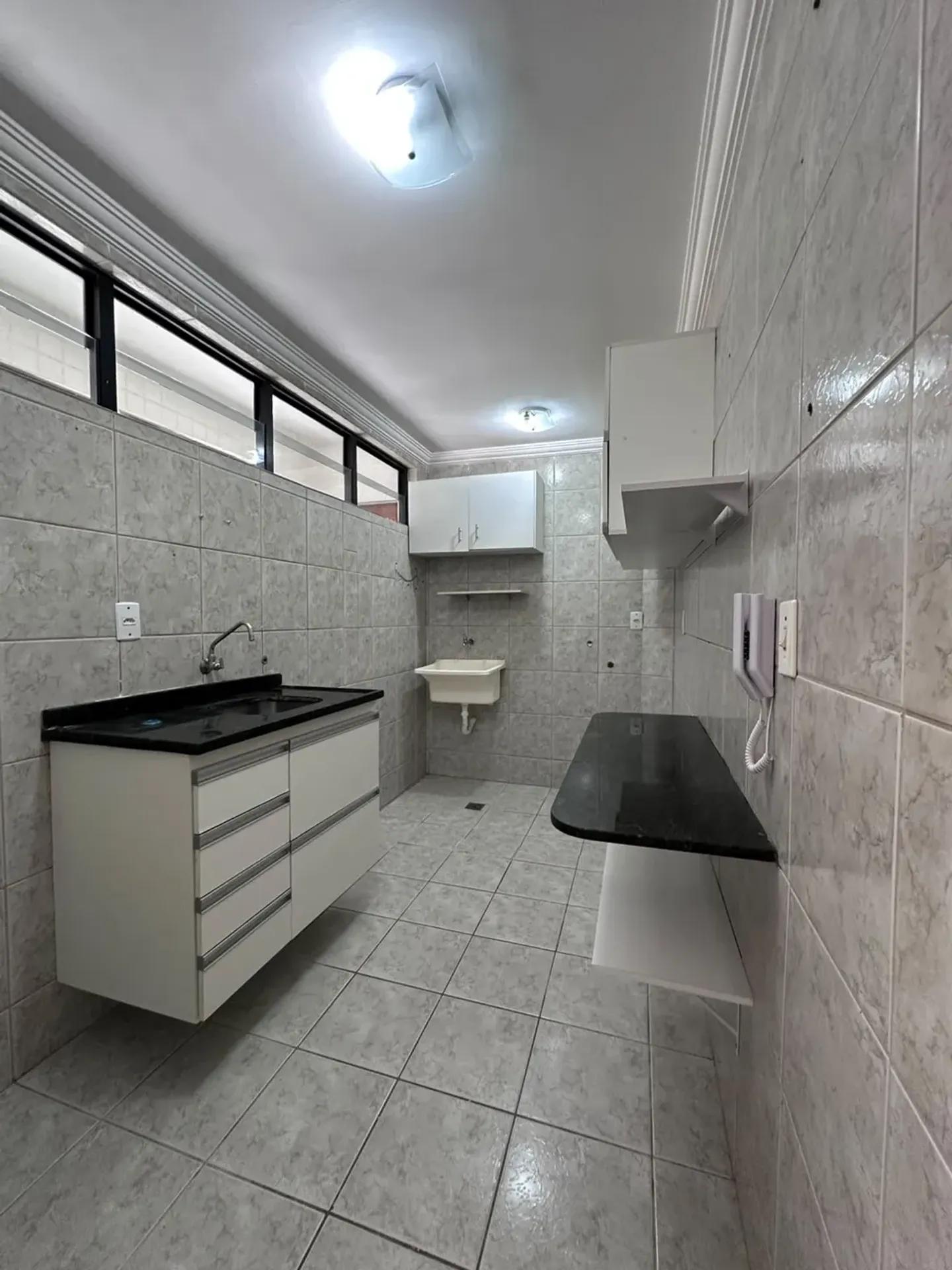 2-bedroom apartment, 1 with its own bathroom, 50 m² — photo 2