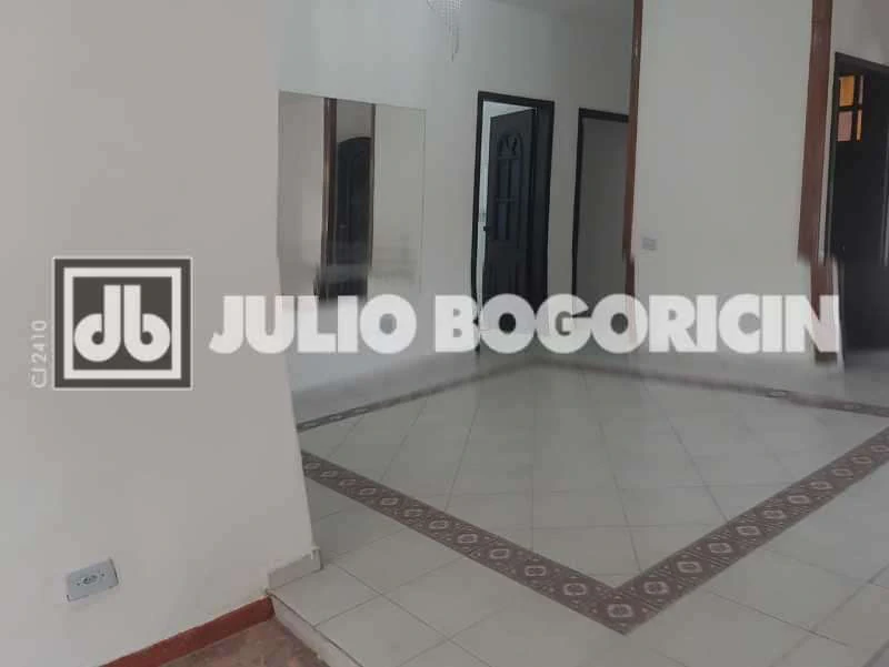 Street-facing house with 3 bedrooms and 236 m² and 3 parking
