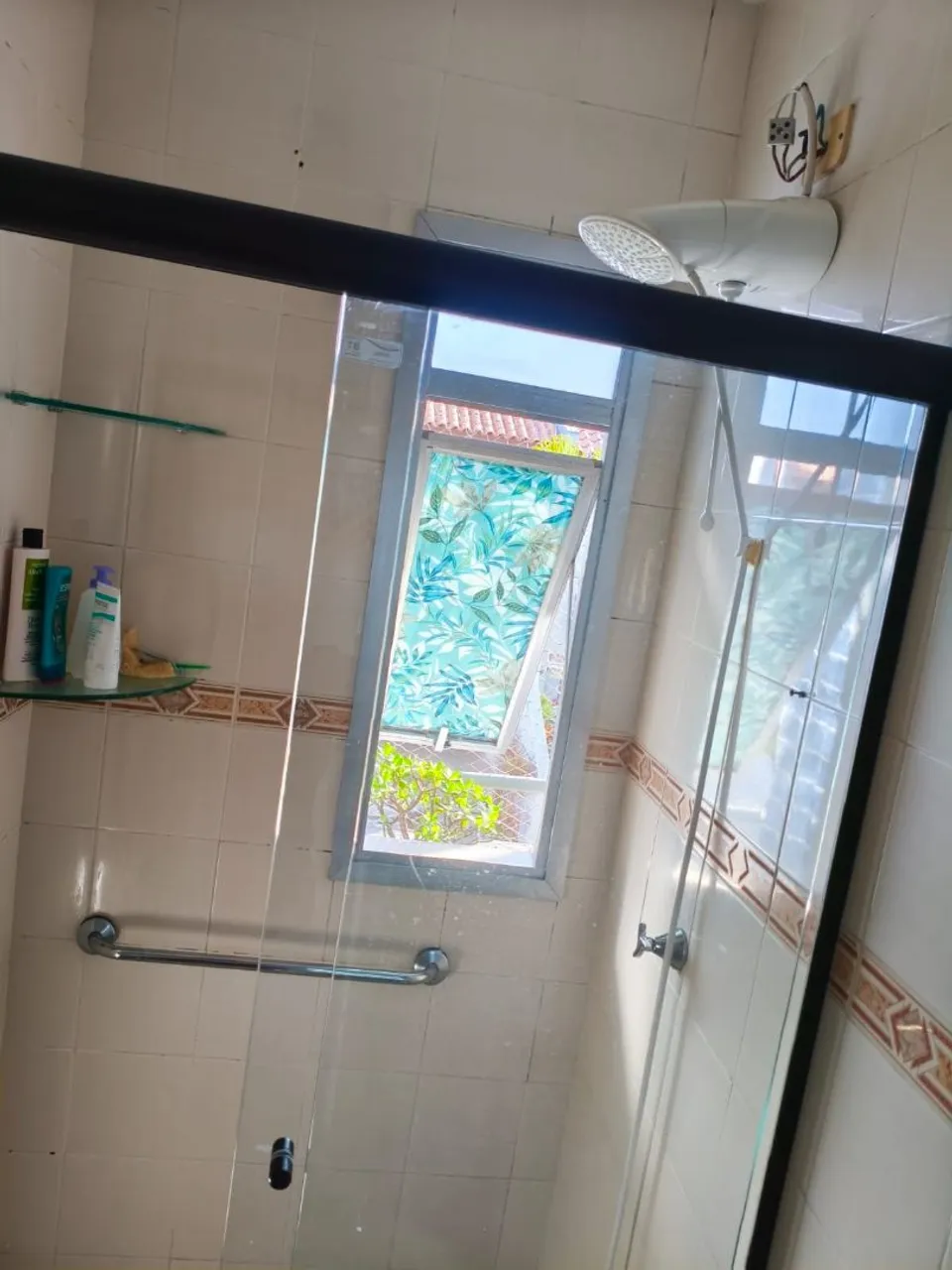 3-bedroom house with a bathtub — photo 12