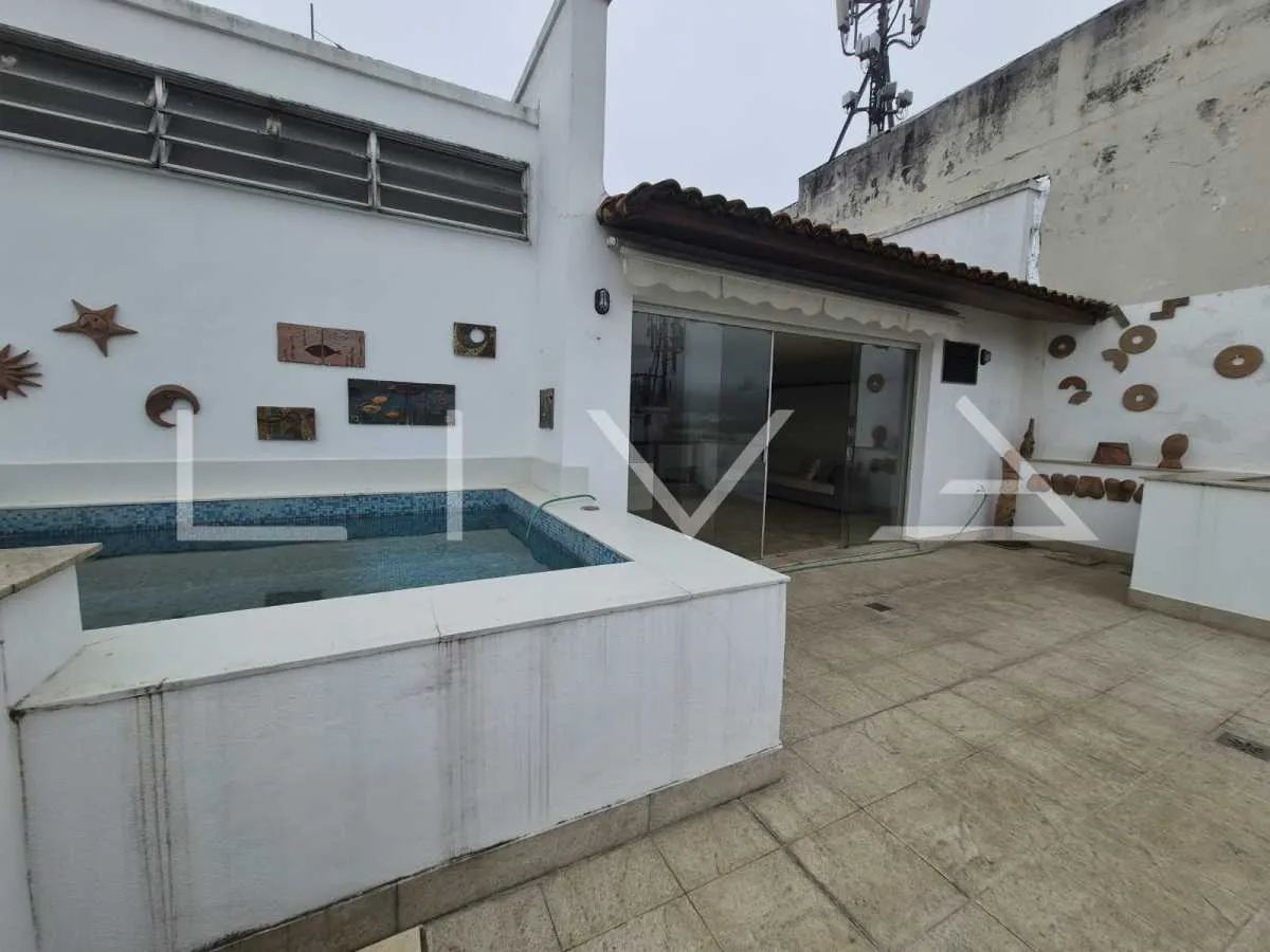 Furnished apartment, 167 m², with a bathtub — photo 22