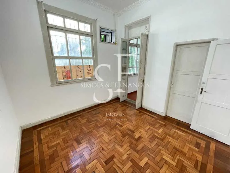 Casa com 4 quartos, 3 banheiros e 4 vagas — photo 18