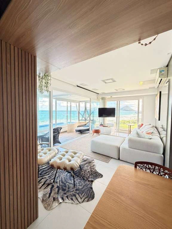 Furnished 189 m² apartment with 3 bedrooms and balcony