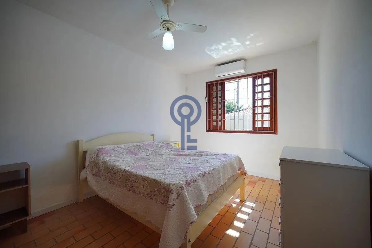 Casa mobiliada com 4 dormitórios e 3 banheiros — photo 17