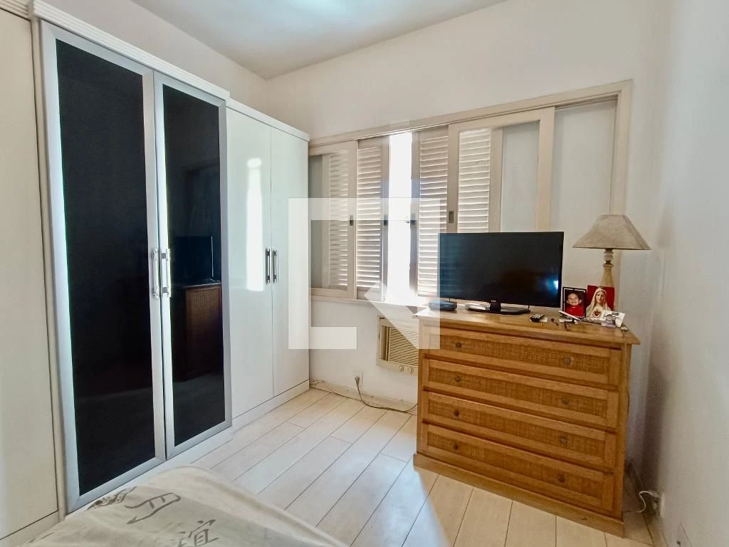 Furnished apartment with private yard and BBQ — photo 37