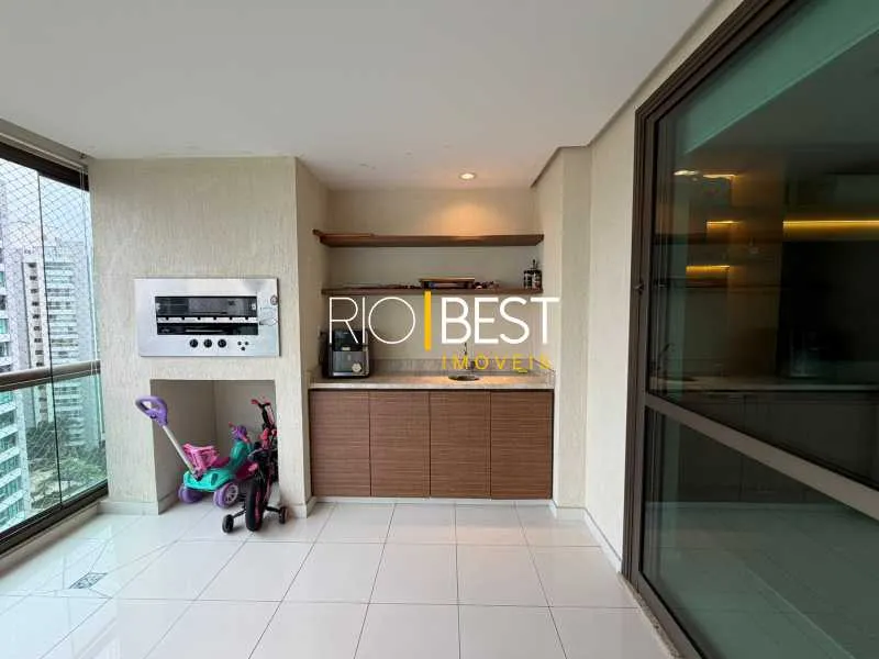 4-bedroom apartment with 5 bathrooms and 3 parking spots — photo 14