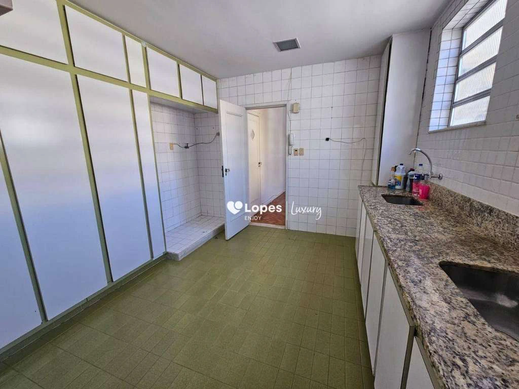 156 m² unfurnished apartment with 3 bedrooms and parking — photo 8