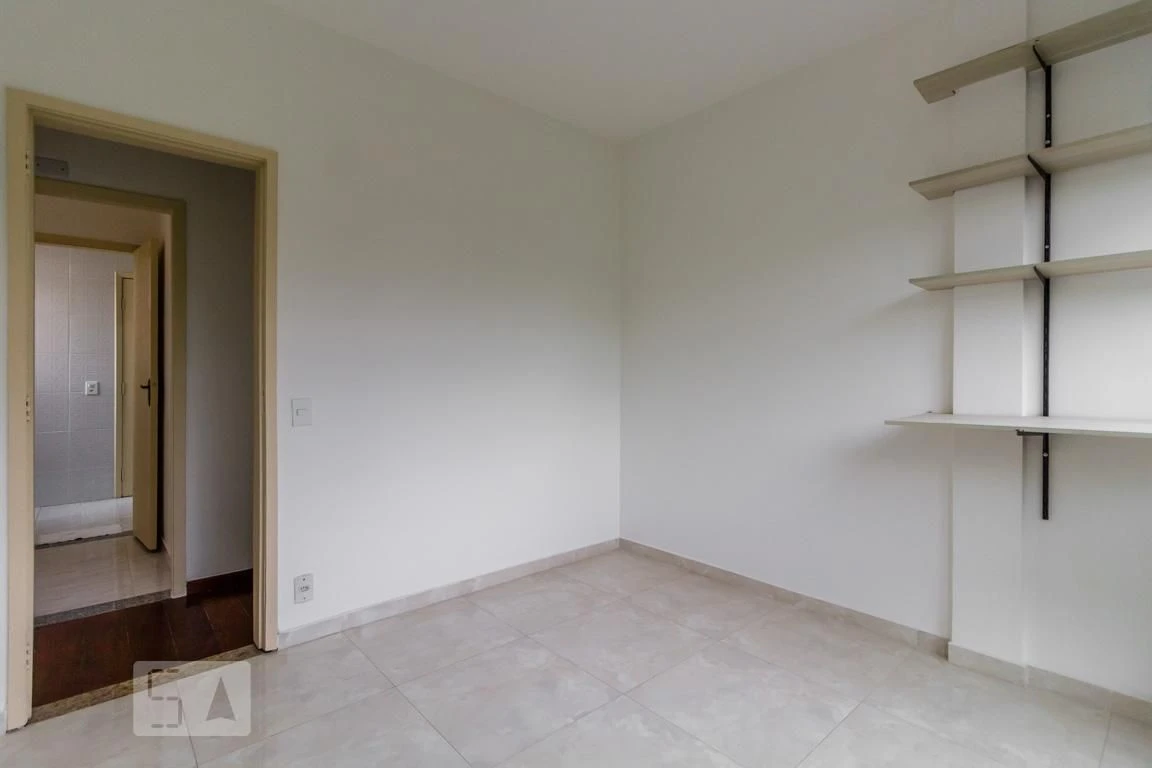 2-bedroom rental apartment with 1 bathroom and parking — photo 16