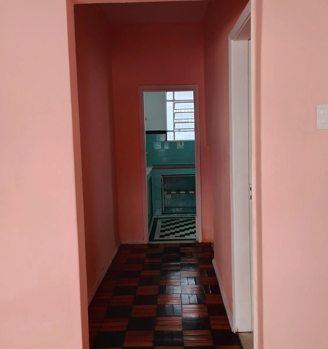 House, 50 m², with wood or laminate floors — photo 15