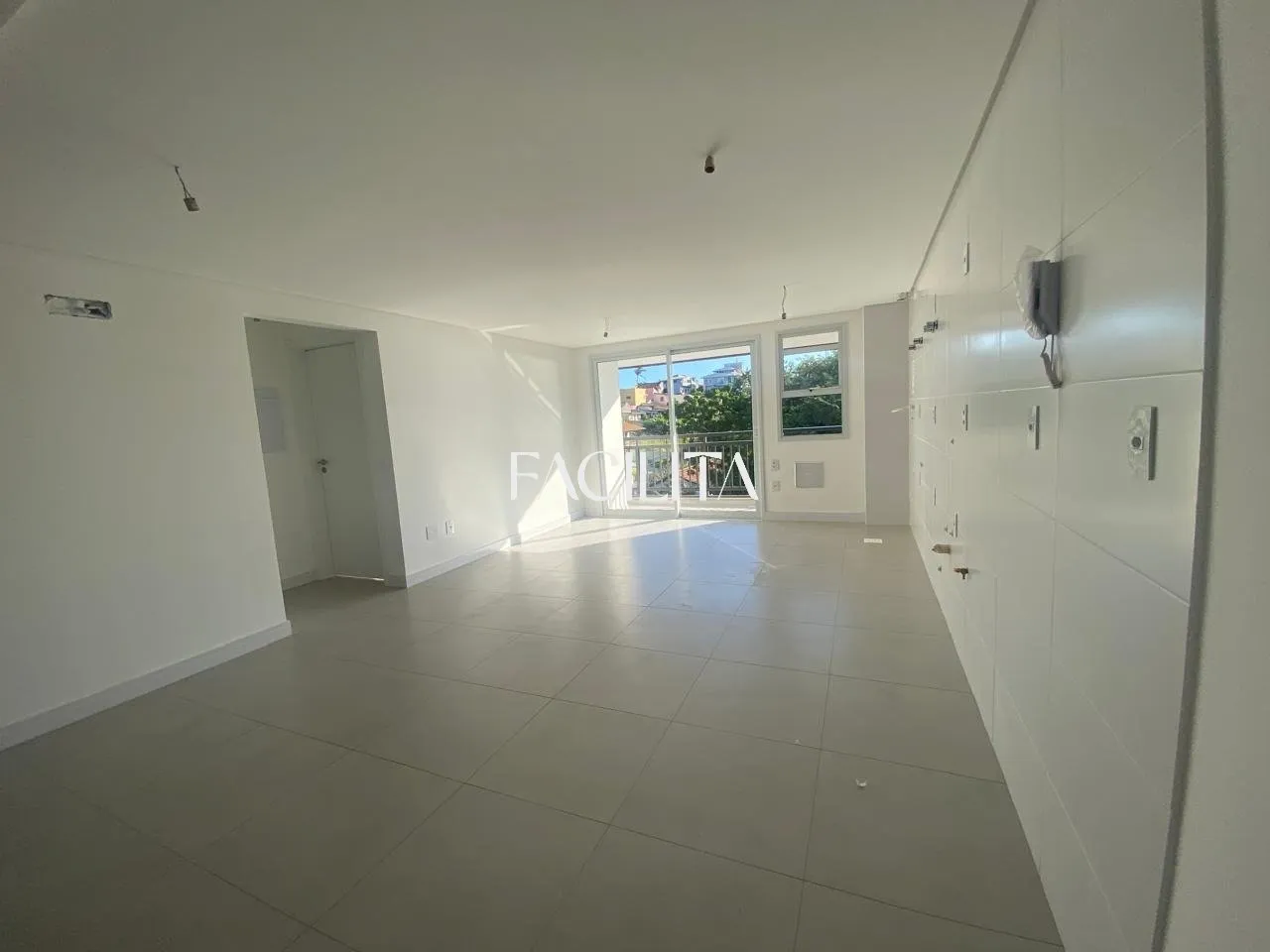 3 en-suite bedroom apartment, 163 m² and balcony — photo 8