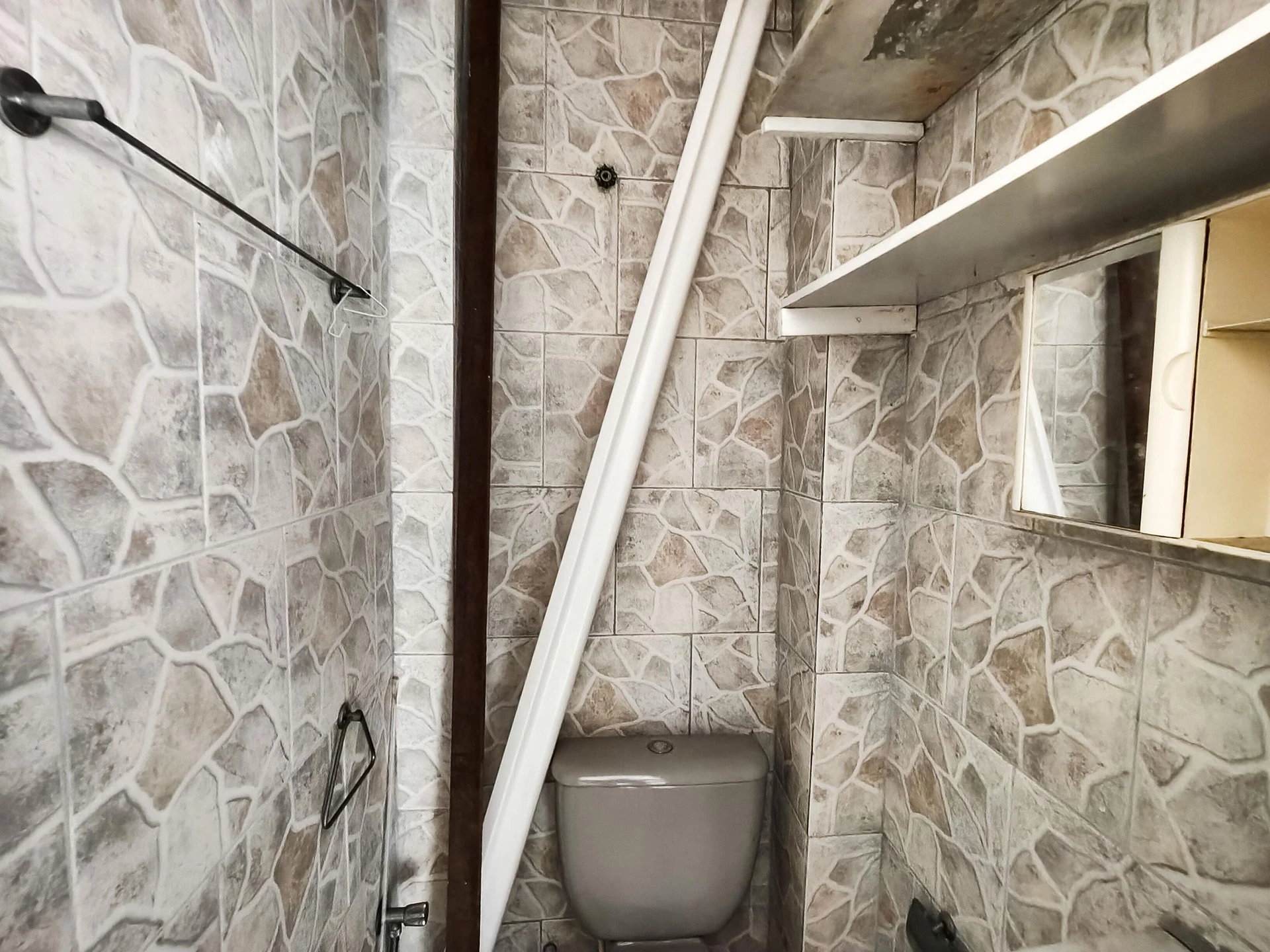 2-bedroom apartment with 2 bathrooms and mountain views — photo 16