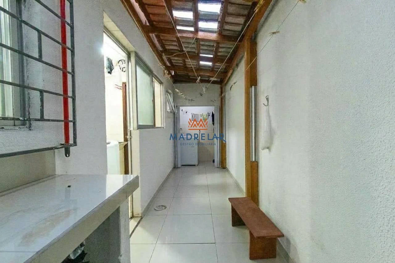 4-bedroom house with a washing machine in Curitiba — photo 5