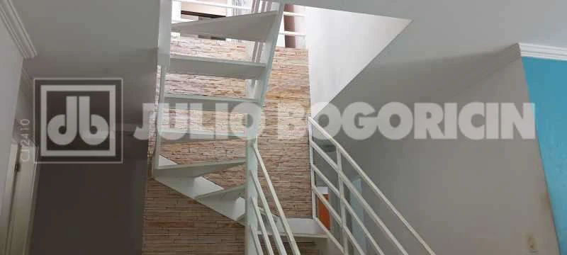 Furnished 178 m² apartment with 3 bedrooms and private BBQ — photo 16
