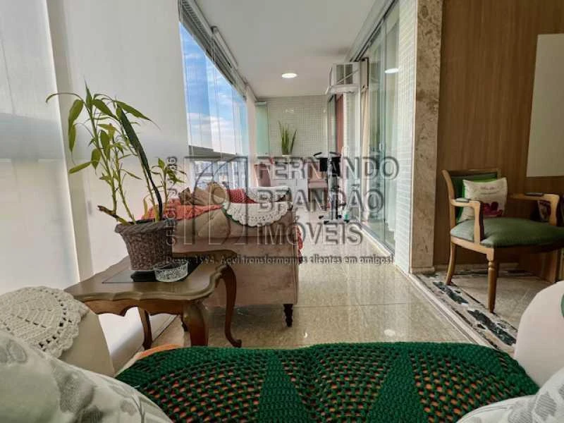 Furnished apartment, 88 m², with a glass-enclosed balcony — photo 12