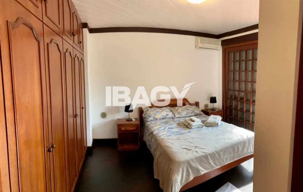 Casa amueblada con 5 dormitorios y 600 m² — photo 28