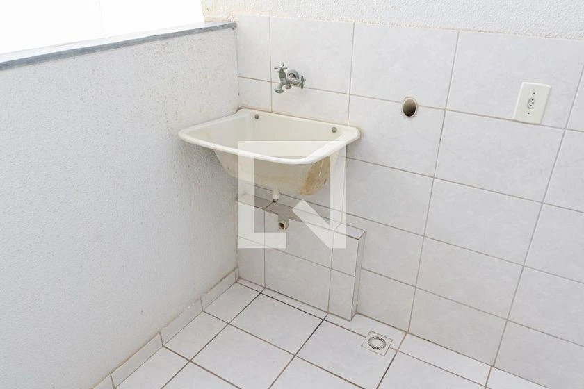 Apartamento de alquiler con 2 dormitorios y 1 baño — photo 21