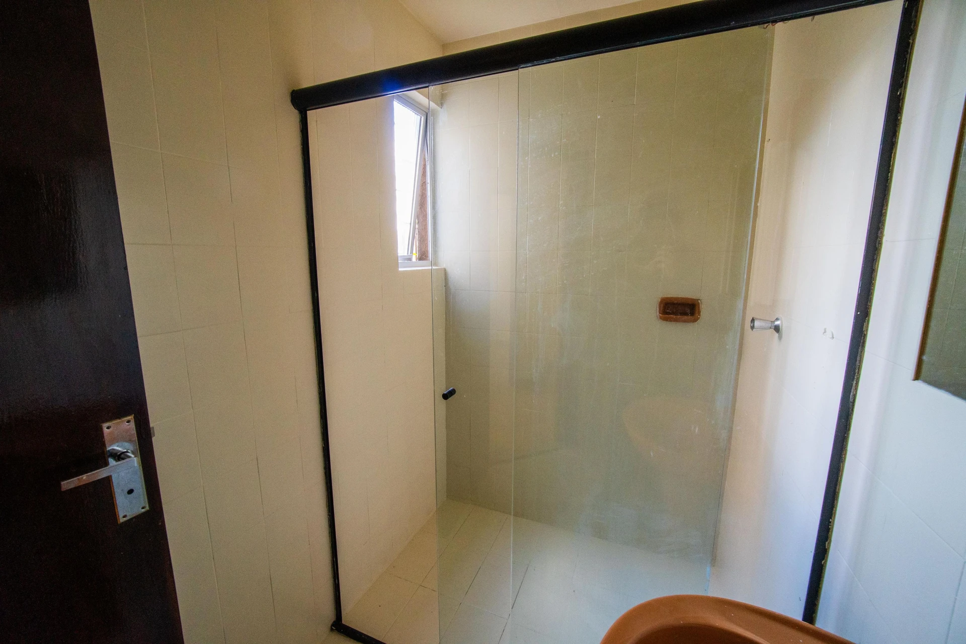 2-bedroom apartment with wood or laminate floors — photo 14