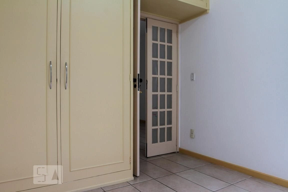 Unfurnished 2-bedroom apartment with 2 bathrooms — photo 25