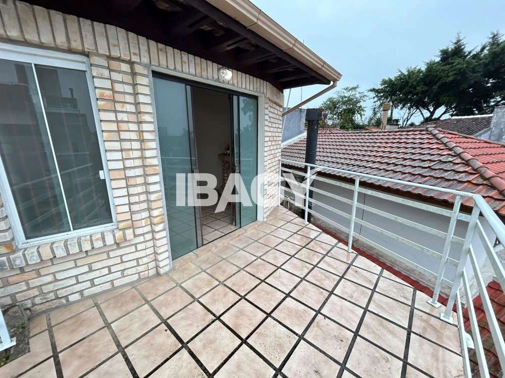 Casa com varanda e churrasqueia pronta para usar — photo 5