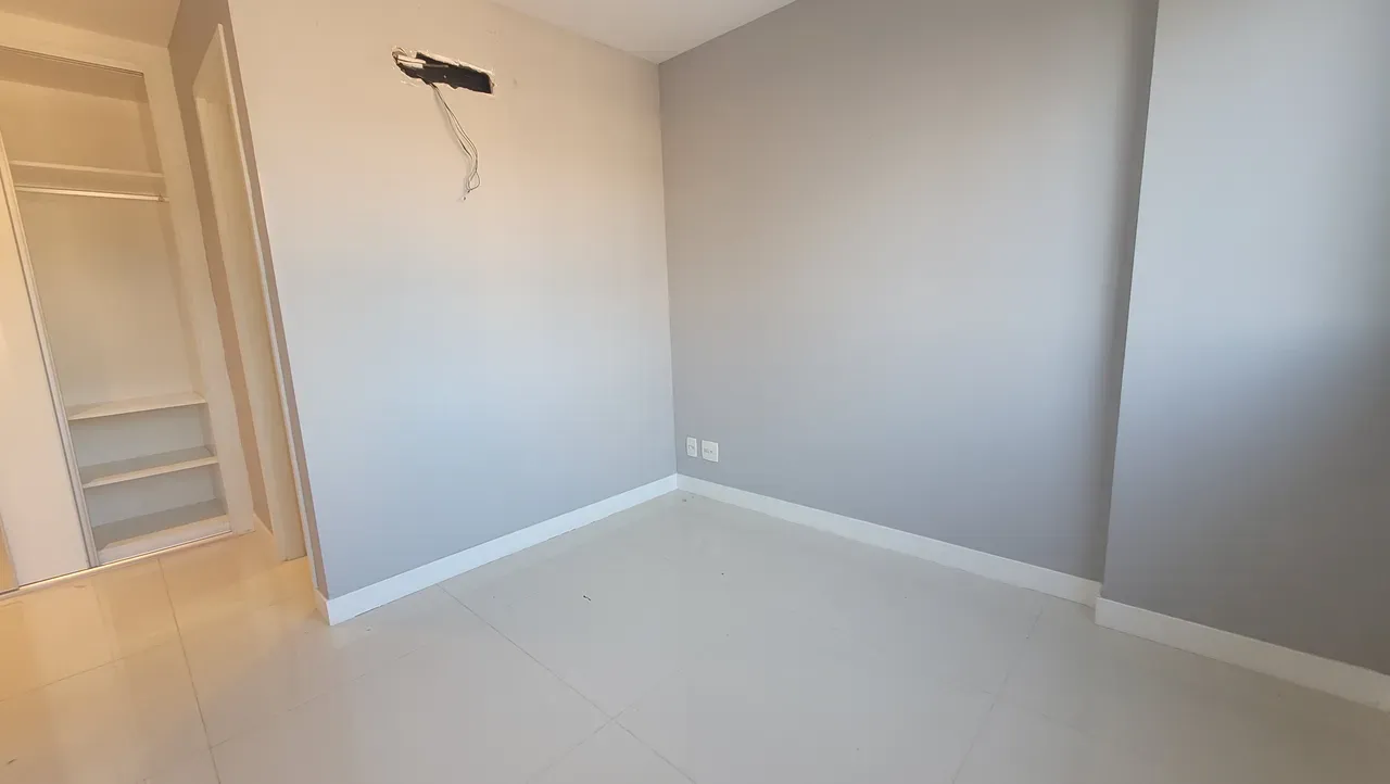 82 m² apartment with a home office and a mountain view — photo 14