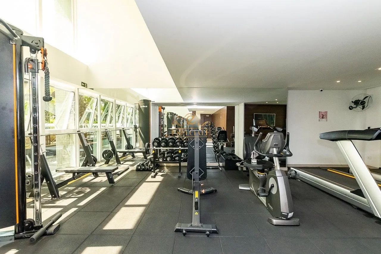 4-bedroom apartment with 2 suites, 331 m² — photo 57