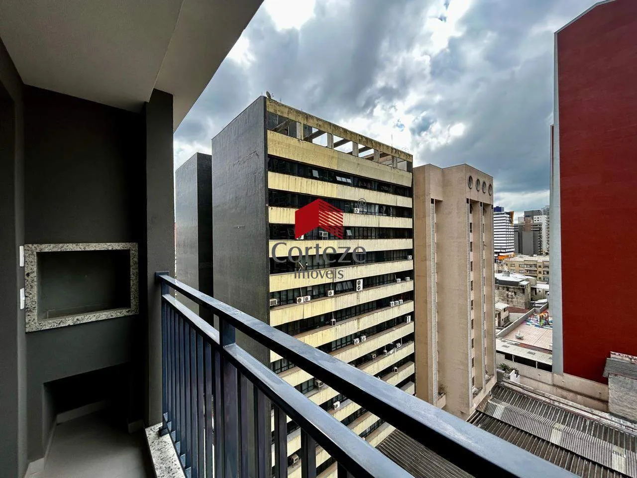 2-bedroom apartment with a grill on the balcony — photo 28