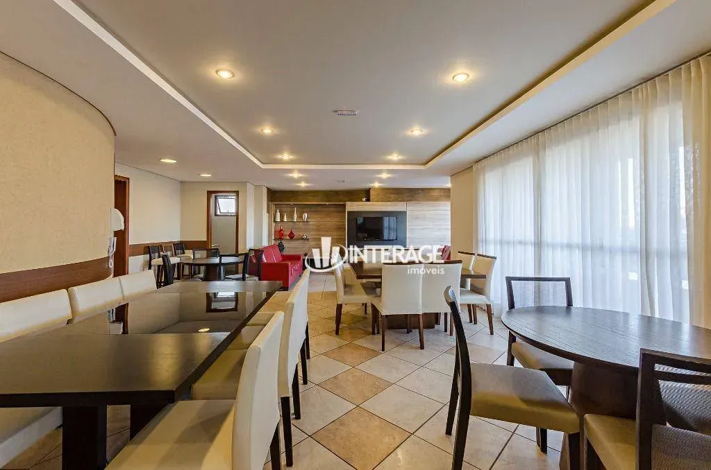 249 m² apartment with 3 bedrooms and 3 bathrooms — photo 34