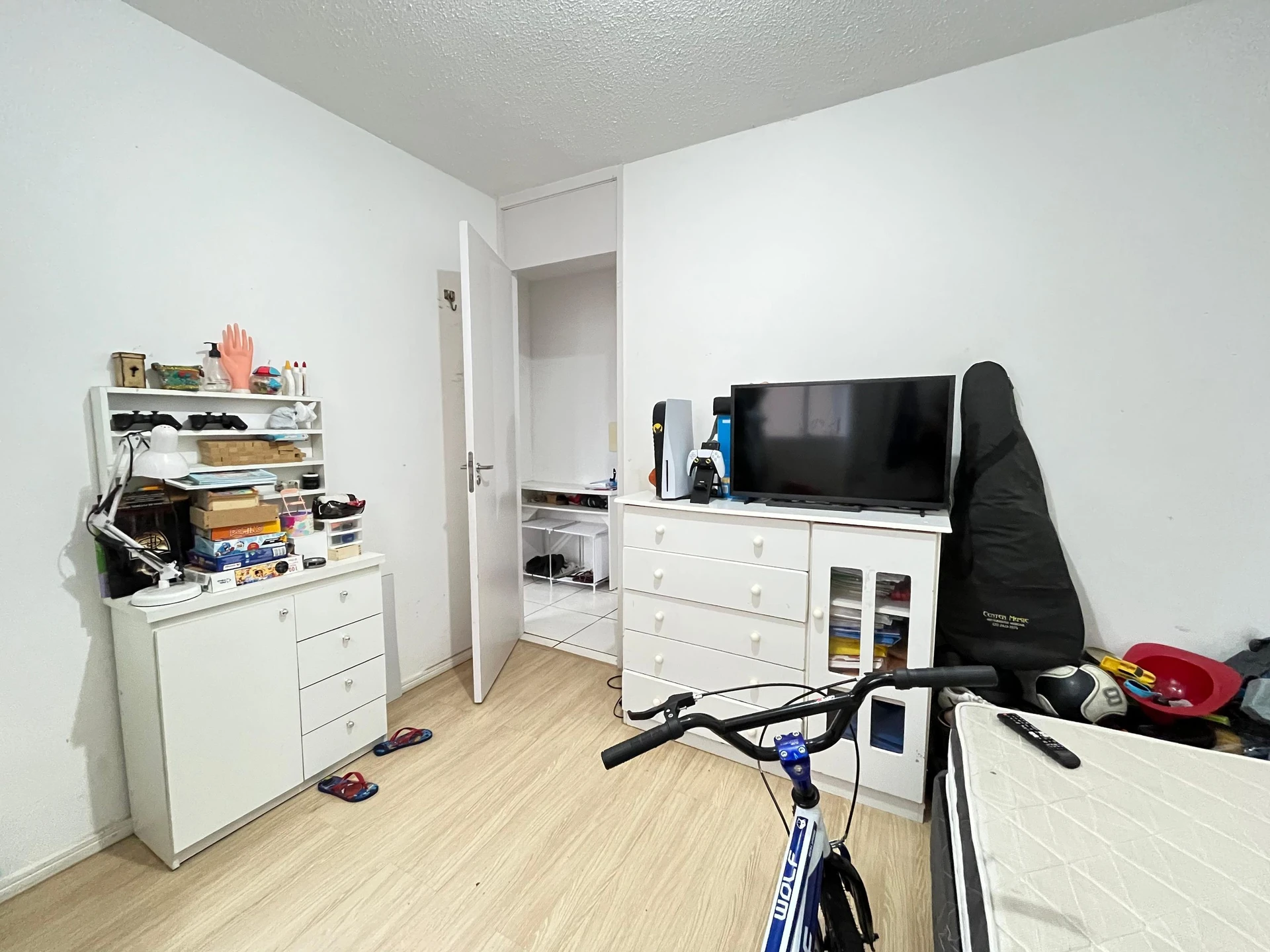 2-bedroom apartment with a washing machine — photo 16