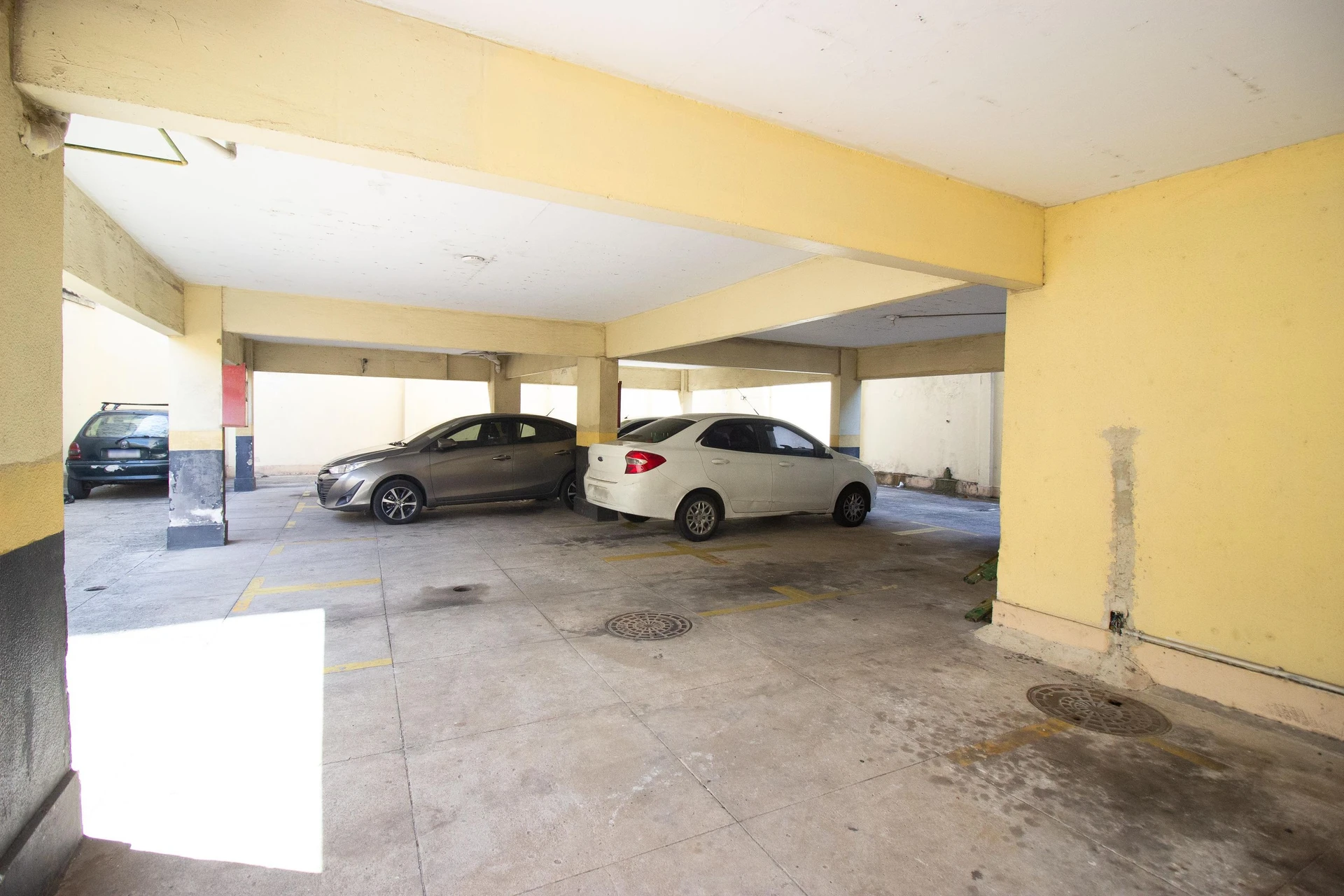 Furnished 2-bedroom apartment with 1 parking space — photo 7