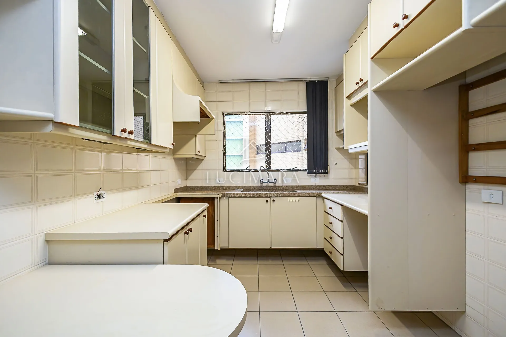 Незамеблированная квартира с 4 спальнями 427 м² — photo 41