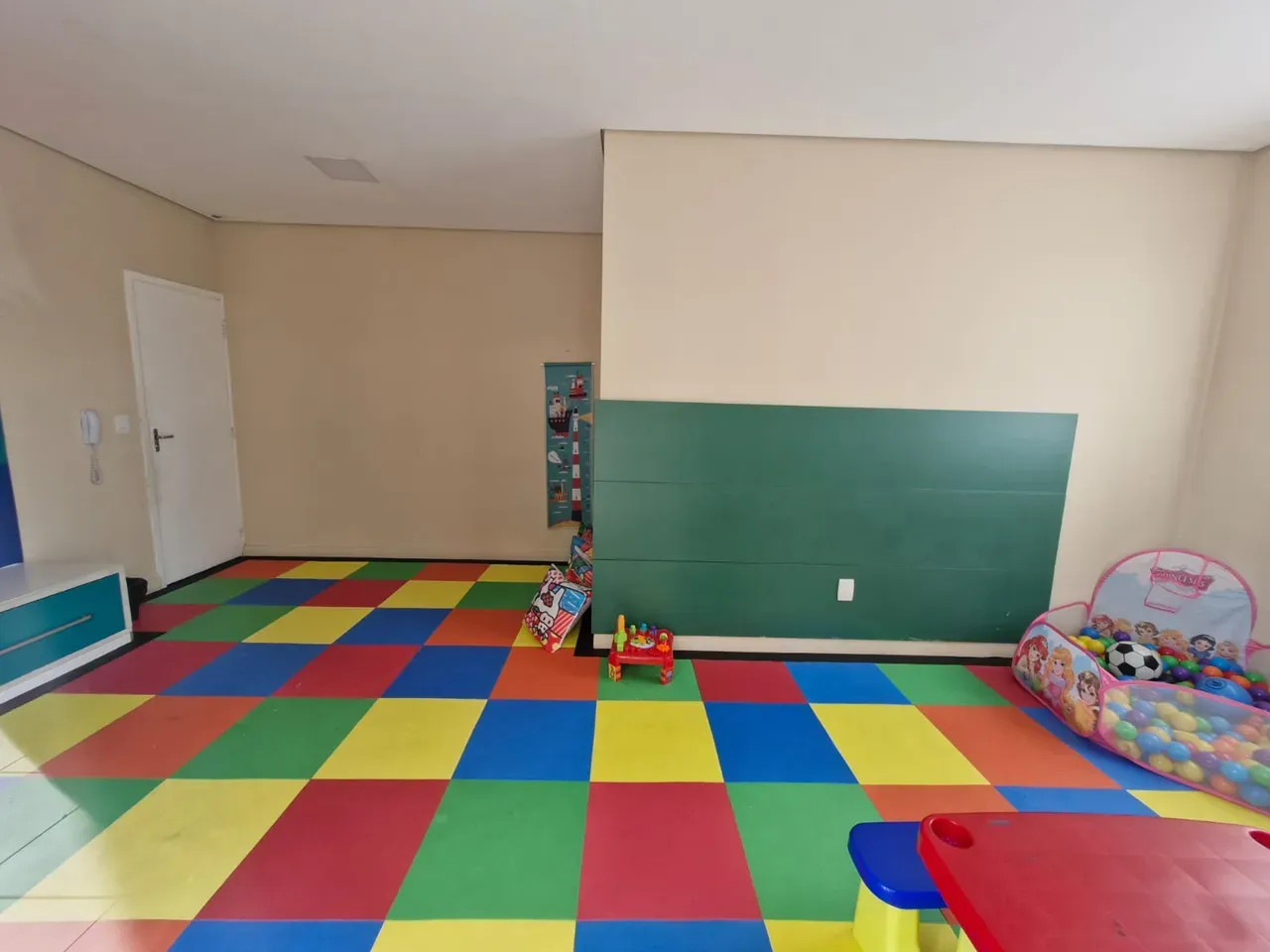 Квартира с 3 спальнями и видом на горы — photo 24
