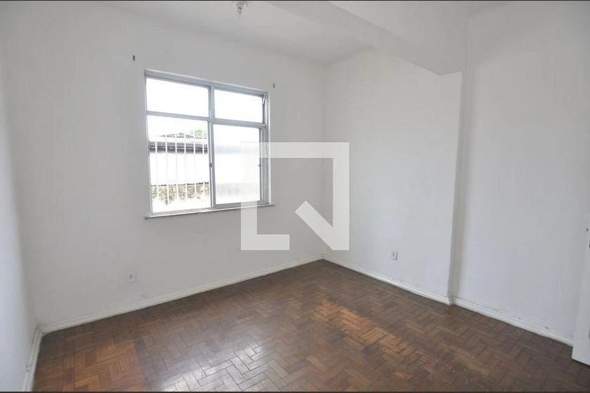 Apartamento com piso de madeira ou laminado, Benfica — photo 2