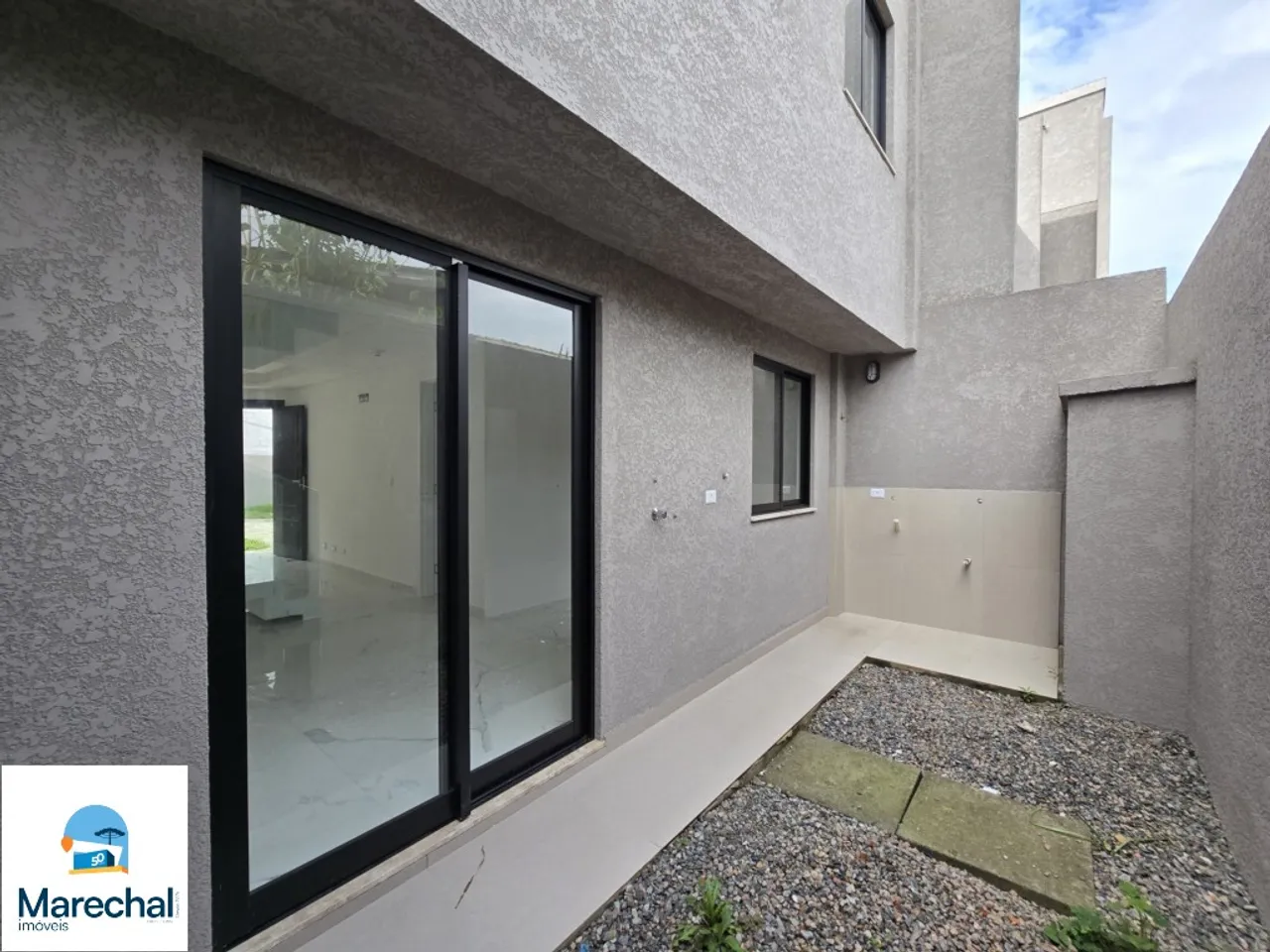 Condo house with a private BBQ area — photo 14
