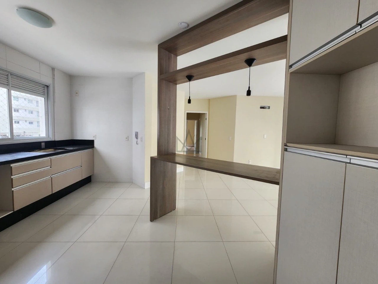 Departamento con ventanales de piso a techo en Florianópolis — photo 5
