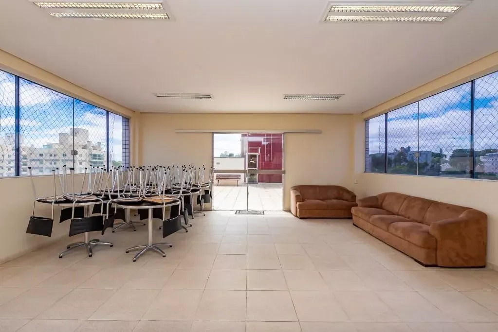 95 m² apartment with 2 bedrooms and 2 bathrooms — photo 37