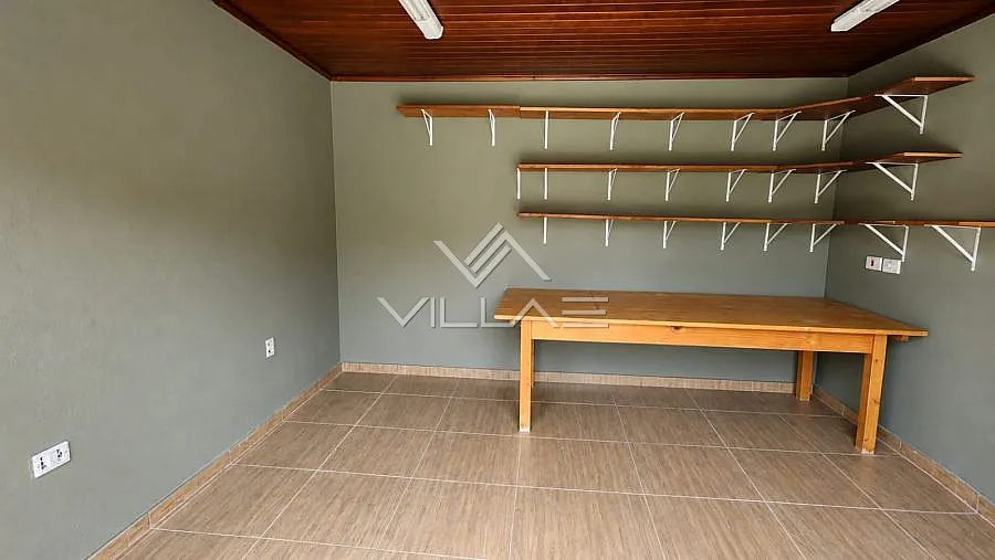4-bedroom house with a washing machine in Curitiba — photo 33