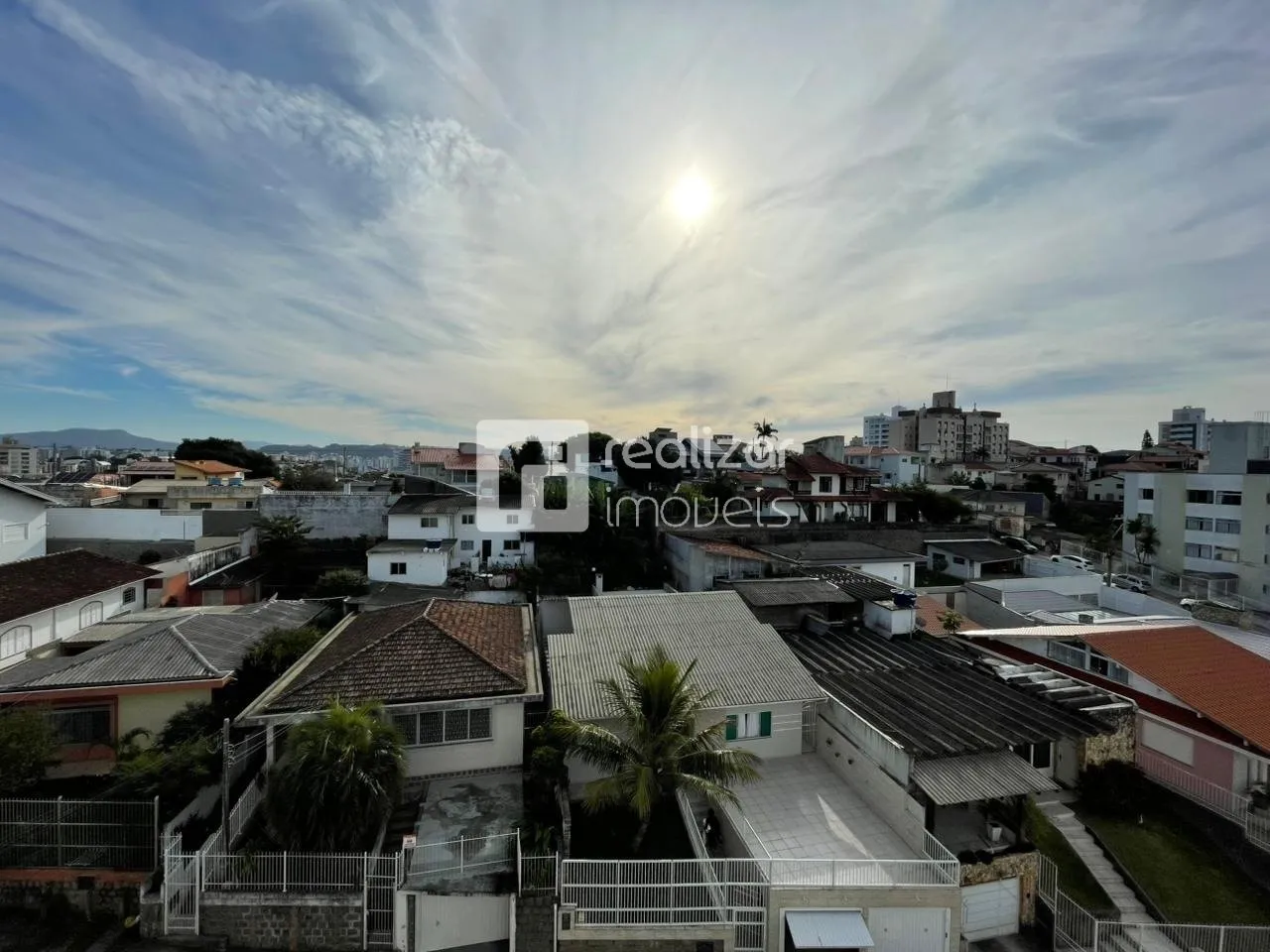 Penthouse with built-in balcony grill and 3 bedrooms — photo 28